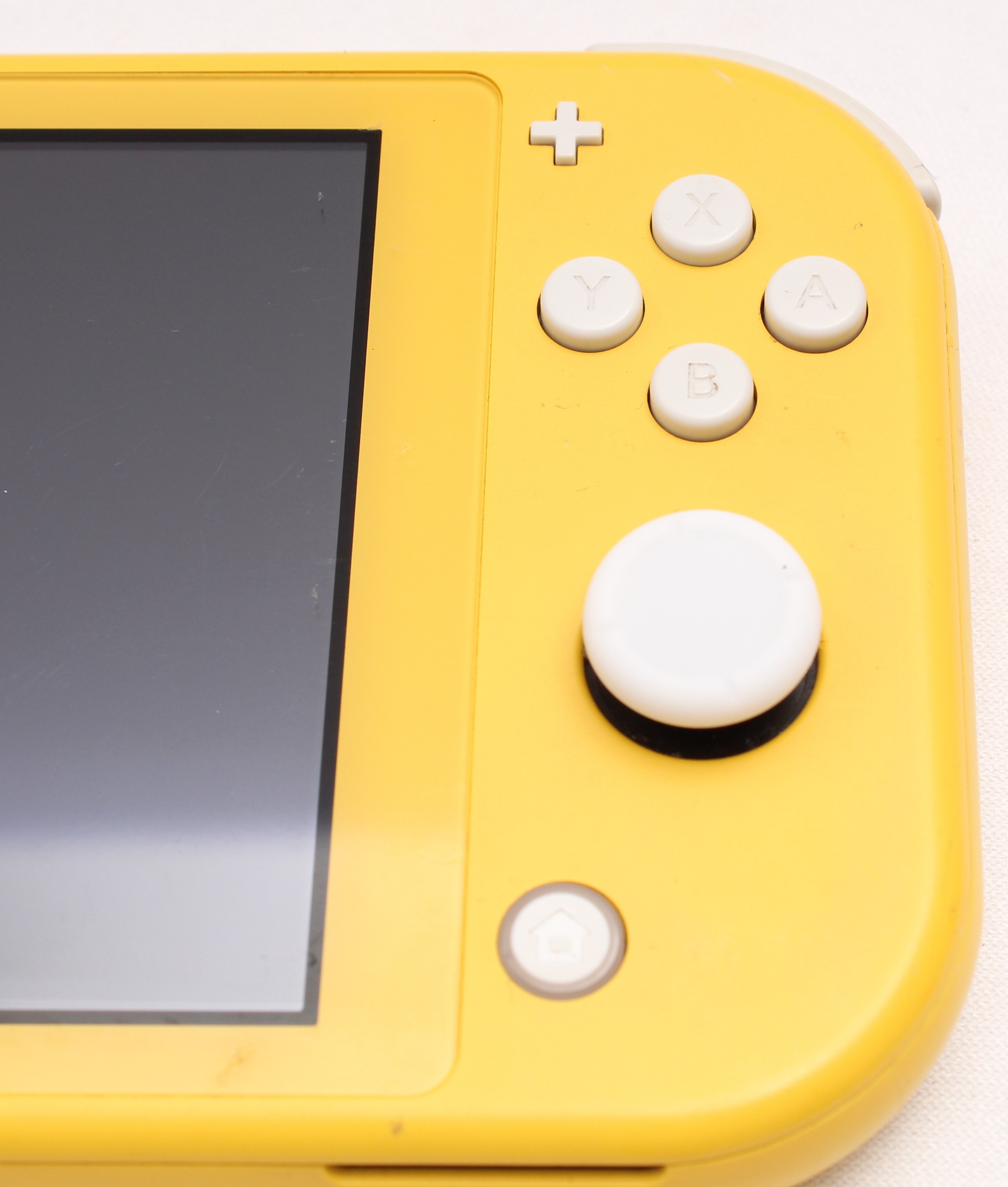 Pre-owned Nintendo Switch Lite 32GB Yellow Handheld Gaming Console